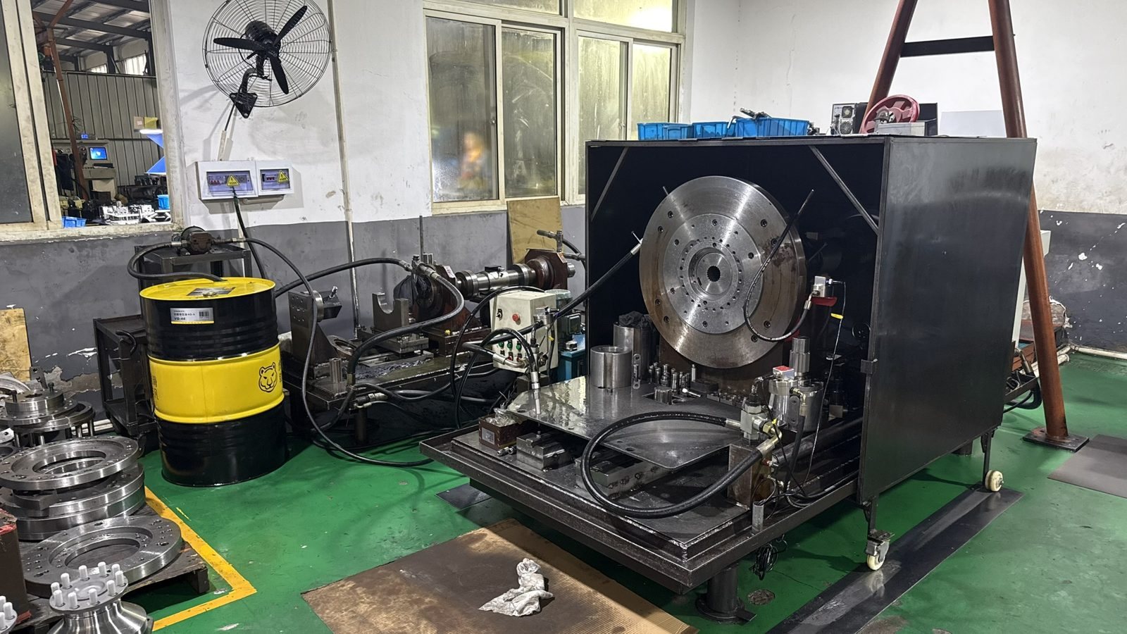 Endurance test rig for long-run durability testing of hydraulic motors