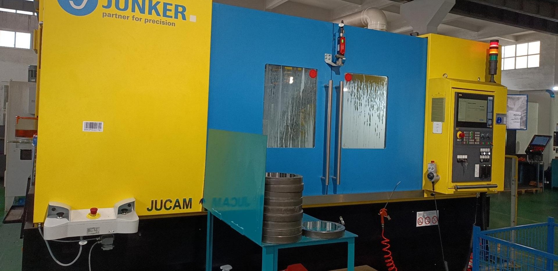 Junker precision grinding machine for hydraulic motor parts